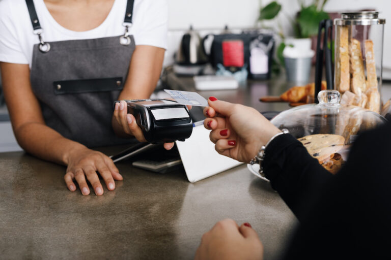 A Guide to Credit Card Payment Processing for Global Businesses