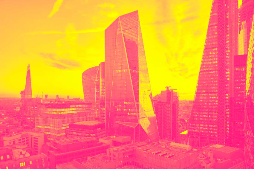 The London skyline representing the most popular payment methods and trends in the UK
