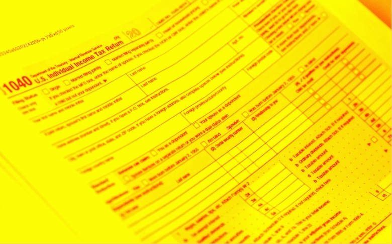 Learn the essential AML and KYC requirements for proper onboarding. Get document checklists and tips to speed up approval.