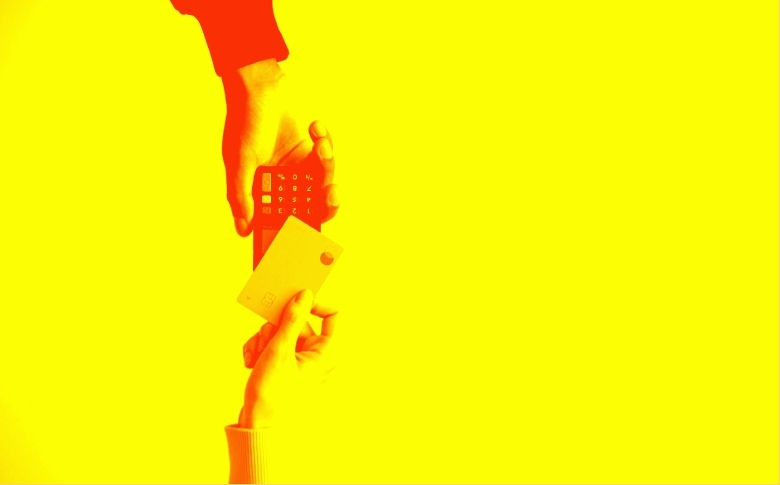 Complete guide to accepting payments in Iceland for businesses. Learn what Italian consumers expect and best practices for market entry.